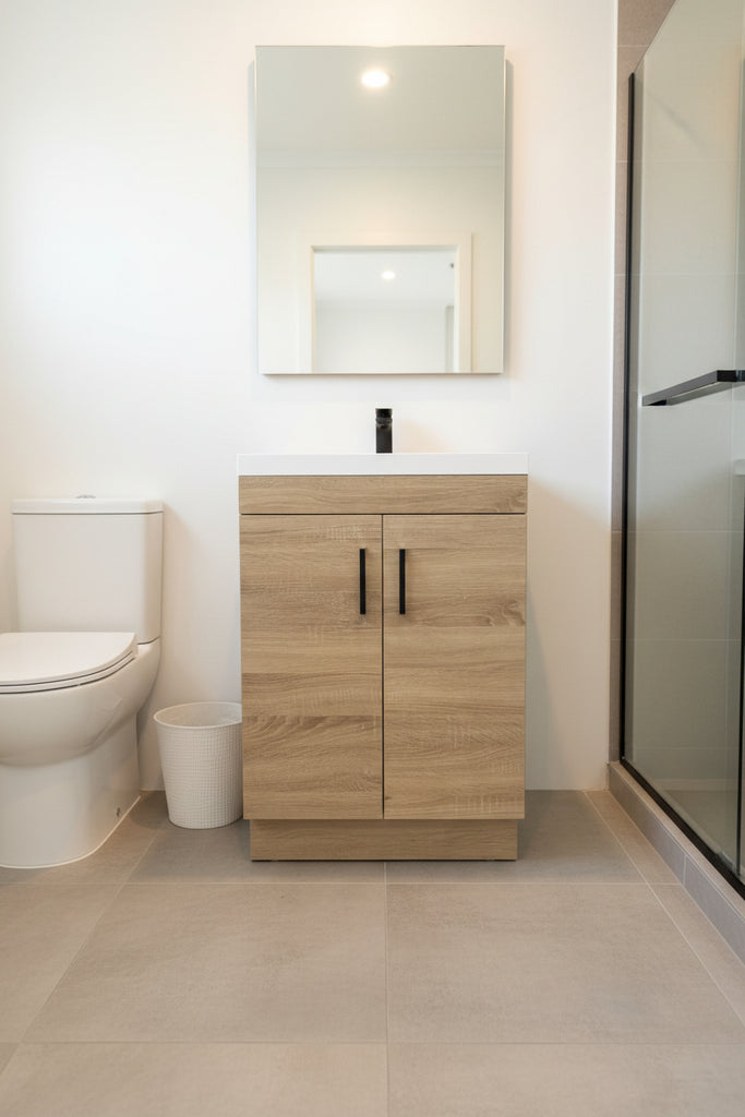 PLYWOOD 600 VANITY FLOOR STANDING LIGHT OAK VANITY WITH CERAMIC TOP