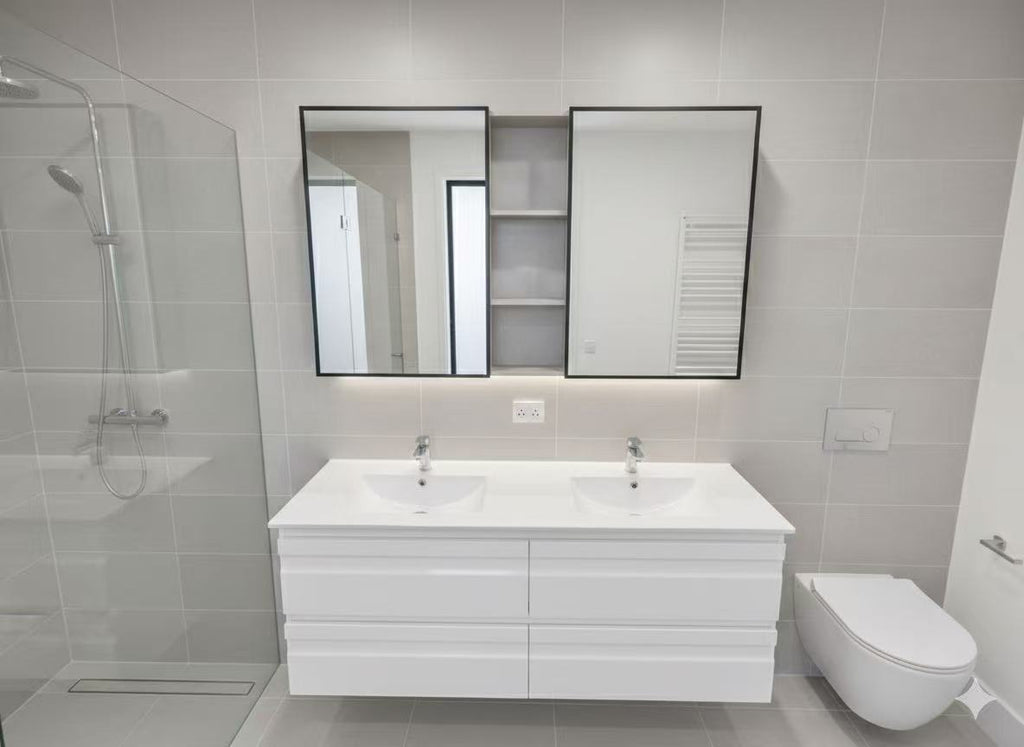 1500 WALLHUNG VANITY WITH DOUBLE CERAMIC TOP