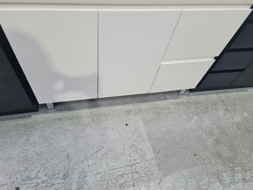 MDF 1200SB FLOORSTANDING GLOSSYWHITE WITH CERAMIC TOP