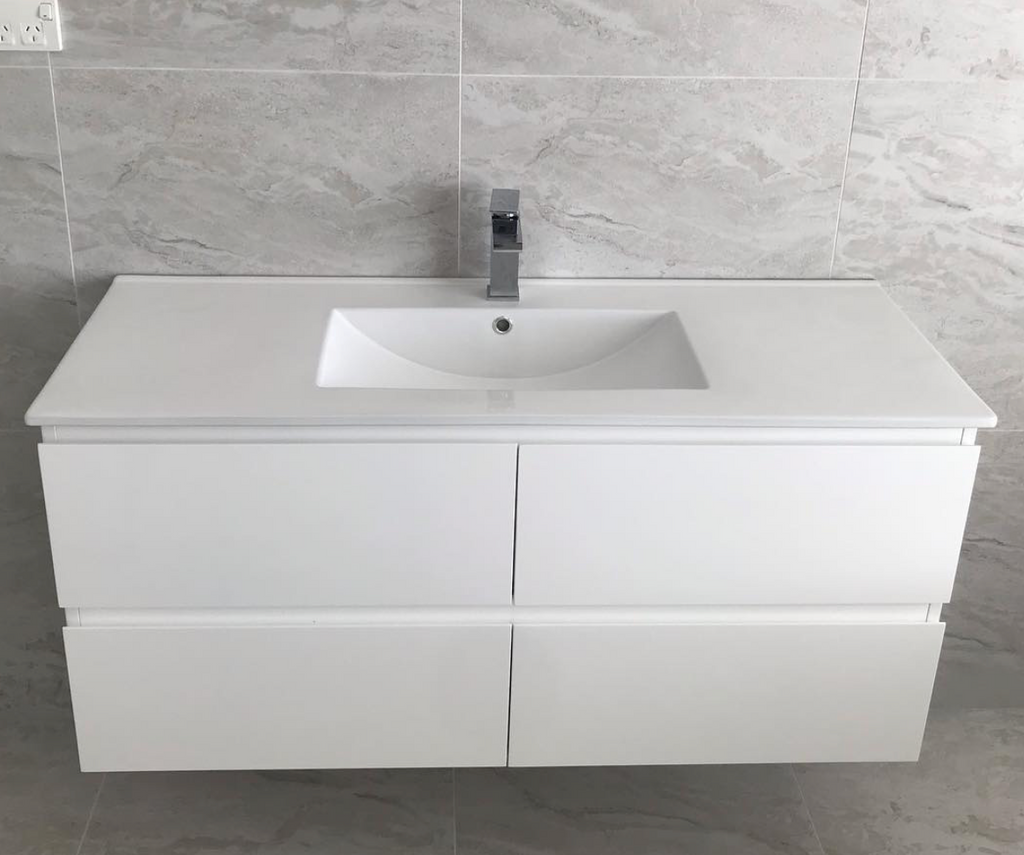 Bathroom_Clearance_1200_Vanity_WH_S8UXPE0KV1IS.png